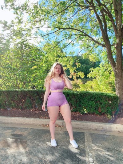 Watch MuscleMommyCosplays (🍑Linnea)'s leaked NSFW photo on TwXstars