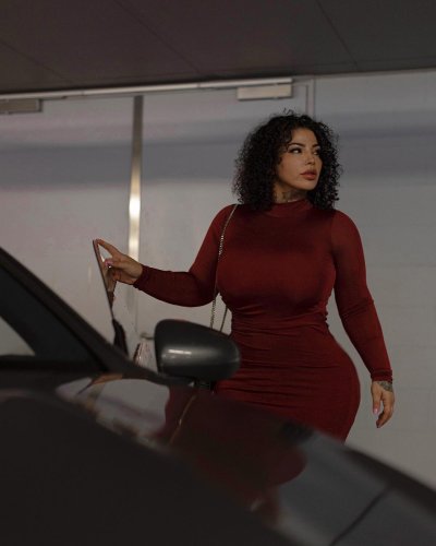 Watch Azita's leaked NSFW photo on TwXstars