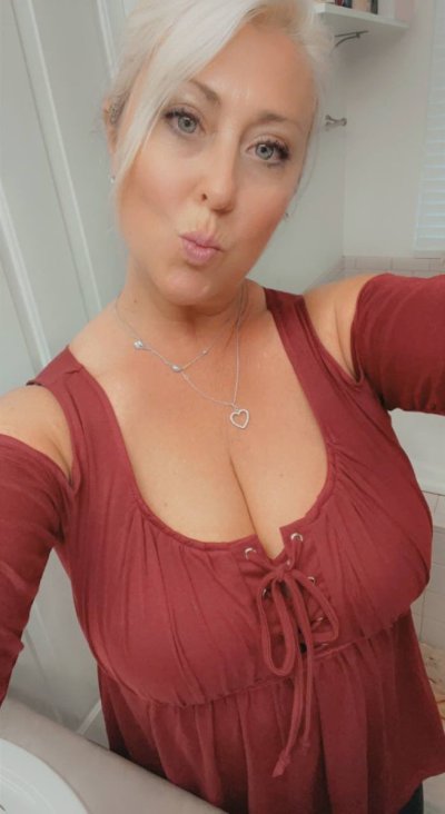 Watch Nita Marie's leaked NSFW photo on TwXstars