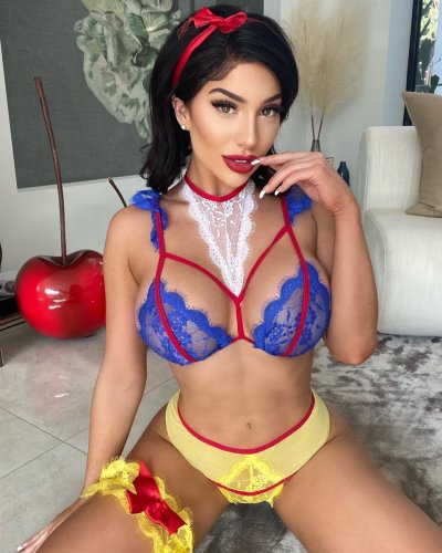 Watch Lauren Blake's leaked NSFW photo on TwXstars