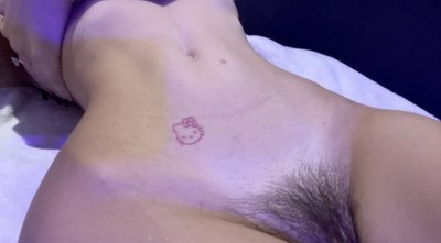 Watch kitty's leaked NSFW photo on TwXstars