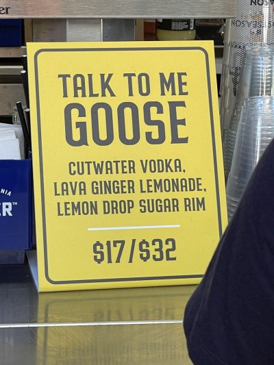 Watch Towelliee's leaked NSFW photo on TwXstars