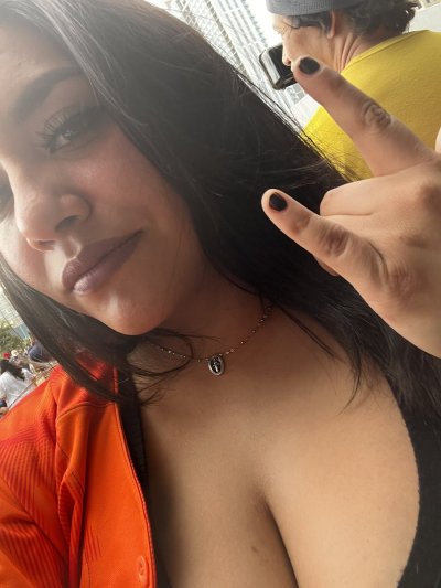 Watch ⏰ B̶U̶N̶N̶Y̶ 🐇's leaked NSFW photo on TwXstars