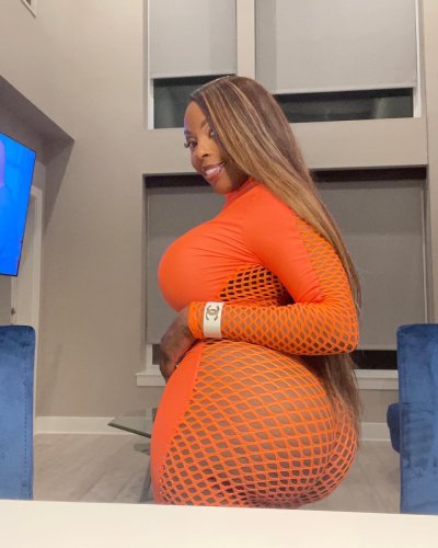 Watch YUMTHEEBOSSXXX_'s leaked NSFW photo on TwXstars