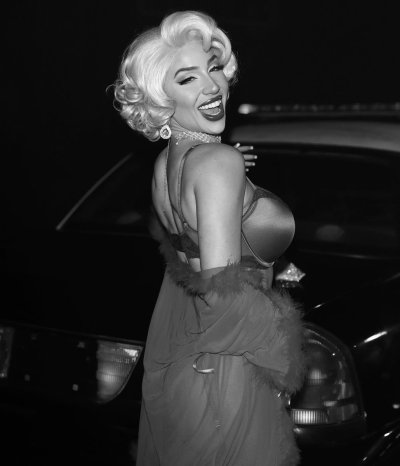 Watch Lauren Blake's leaked NSFW photo on TwXstars