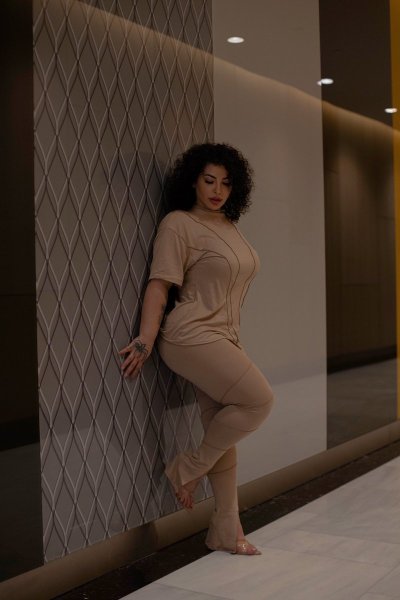 Watch Azita's leaked NSFW photo on TwXstars