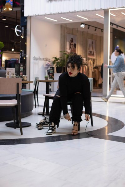 Watch Azita's leaked NSFW photo on TwXstars