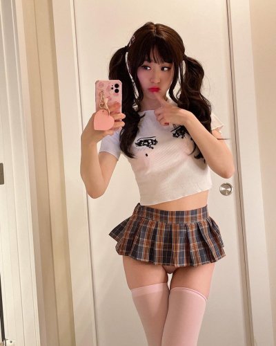 Watch Saori ✨🛡️'s leaked NSFW photo on TwXstars