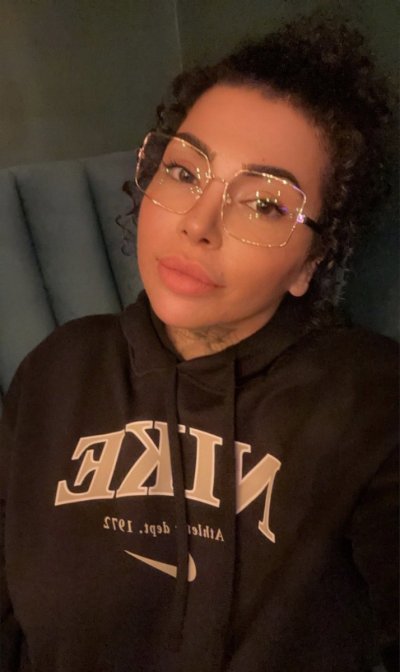 Watch Azita's leaked NSFW photo on TwXstars