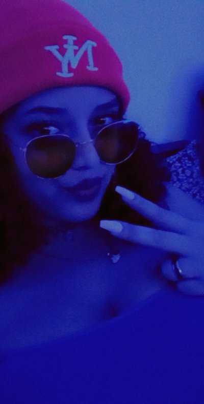 Watch Gabriela Lopez's leaked NSFW photo on TwXstars