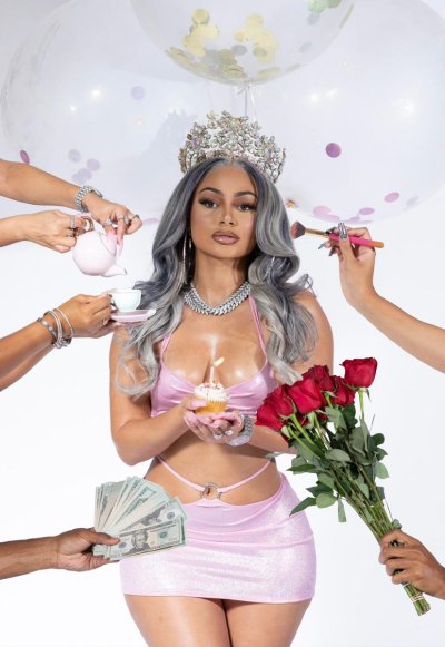 Watch 👑's leaked NSFW photo on TwXstars