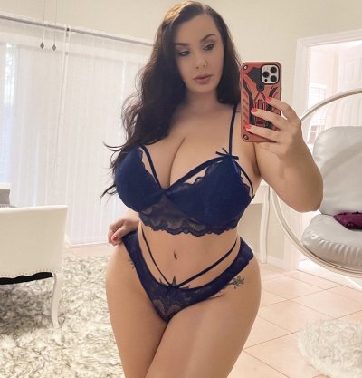 Watch Romi Chase's leaked NSFW photo on TwXstars