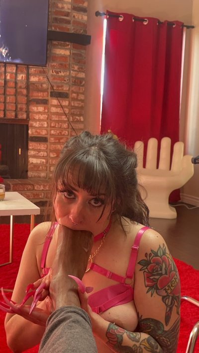 Watch Pressure's leaked NSFW photo on TwXstars