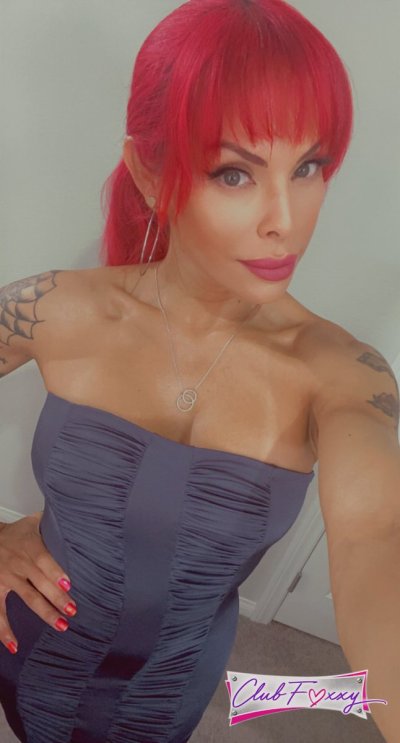 Watch TS Foxxy's leaked NSFW photo on TwXstars