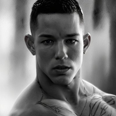 Watch Nic Sahara's leaked NSFW photo on TwXstars