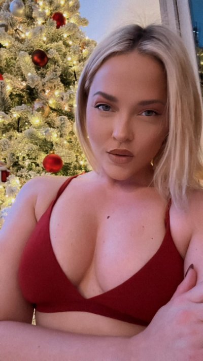 Watch alexis's leaked NSFW photo on TwXstars