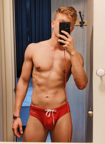 Watch BRITISH TWUNK 🇪🇺🇬🇧 Europe & UK's leaked NSFW photo on TwXstars