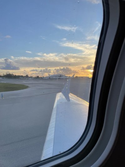 Watch Olivia May ✨'s leaked NSFW photo on TwXstars