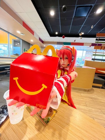 Watch sminky's leaked NSFW photo on TwXstars