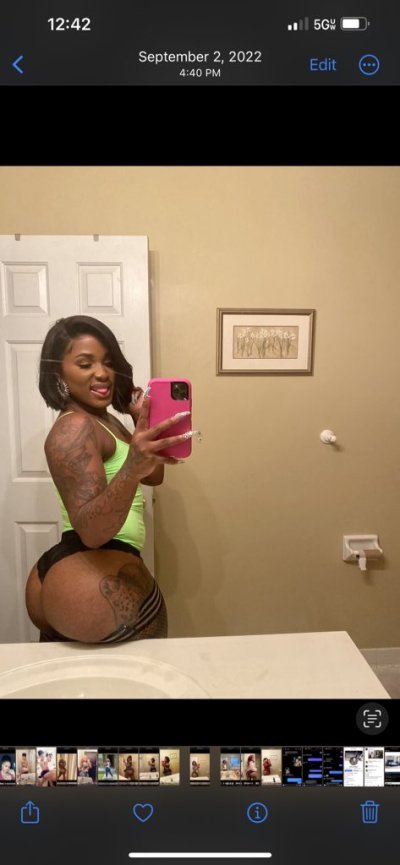 Watch DimeRacks💰💸🤑's leaked NSFW photo on TwXstars