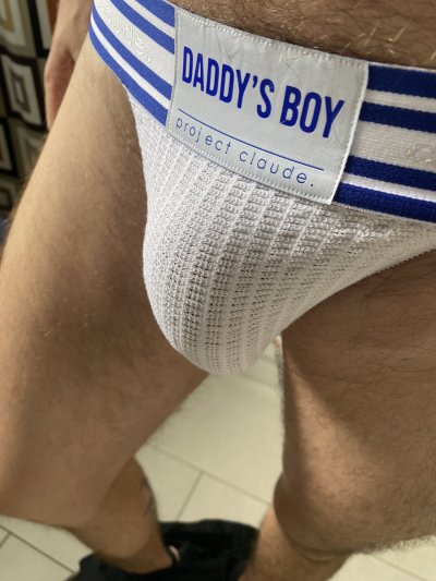 Watch Kyle Hart's leaked NSFW photo on TwXstars