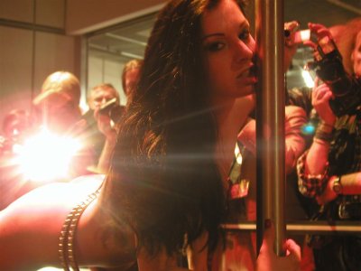 Watch Renee Pornero's leaked NSFW photo on TwXstars