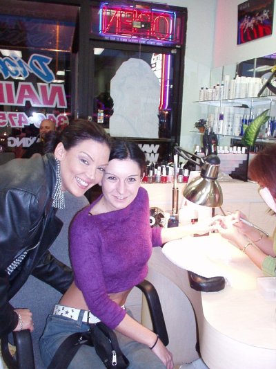 Watch Renee Pornero's leaked NSFW photo on TwXstars