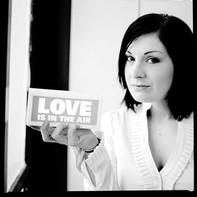 Watch Renee Pornero's leaked NSFW photo on TwXstars