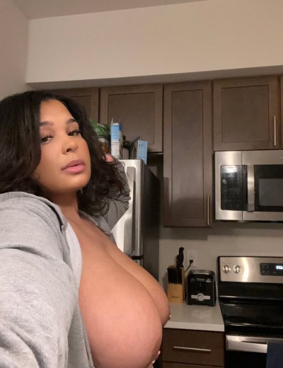 Watch lai's leaked NSFW photo on TwXstars