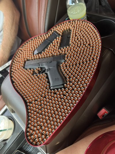 Watch Megan's leaked NSFW photo on TwXstars