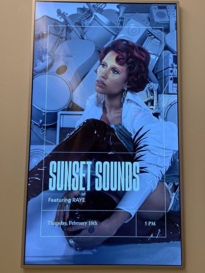 Watch Online Lover's leaked NSFW photo on TwXstars