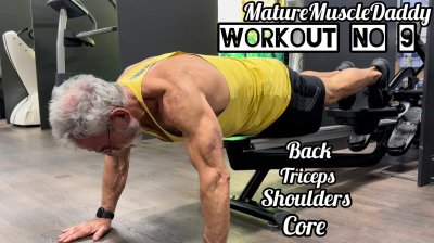 Watch maturemuscledaddy's leaked NSFW photo on TwXstars