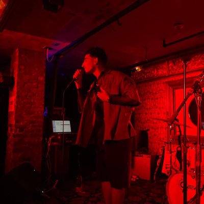 Watch Online Lover's leaked NSFW photo on TwXstars