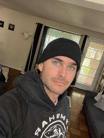 Watch Charlie Matthews's leaked NSFW photo on TwXstars