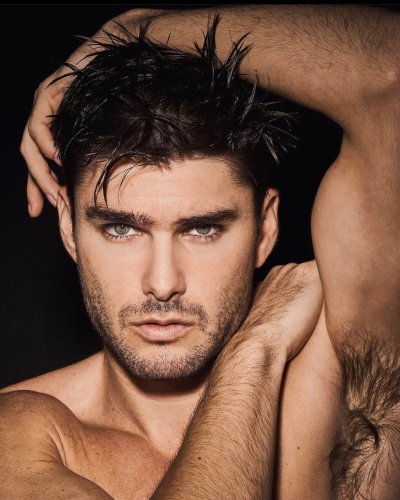 Watch Charlie Matthews's leaked NSFW photo on TwXstars