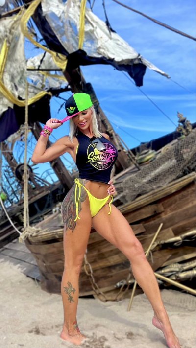 Watch Nicole (Coley) J's leaked NSFW photo on TwXstars