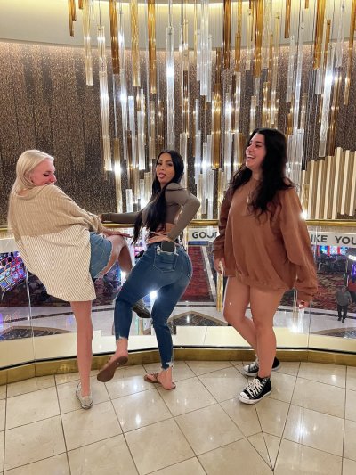 Watch KAYBOOZ's leaked NSFW photo on TwXstars