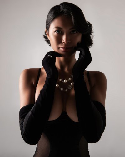 Watch Chanel Uzi's leaked NSFW photo on TwXstars