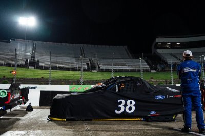 Watch Zane Smith's leaked NSFW photo on TwXstars