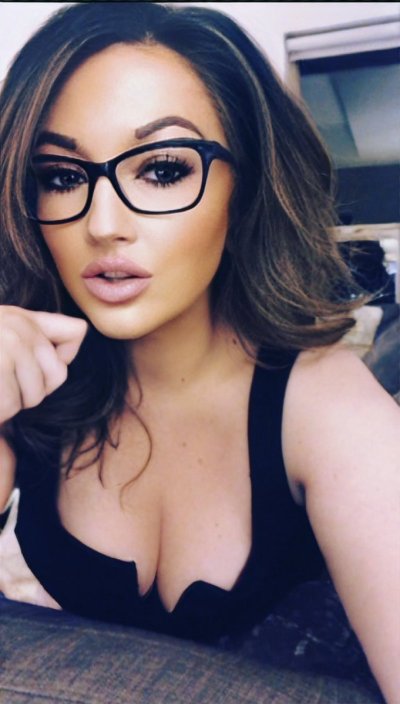 Watch Kirsten Lee's leaked NSFW photo on TwXstars