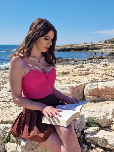 Watch Vlad Castle 82k's leaked NSFW photo on TwXstars