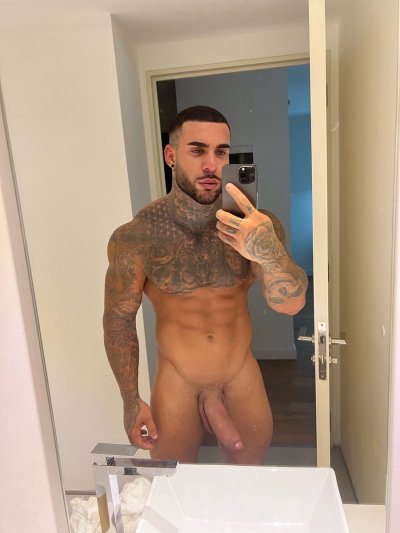 Watch Imanolbrown 🇺🇸 🇪🇸's leaked NSFW photo on TwXstars