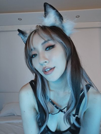 Watch sussy stella's leaked NSFW photo on TwXstars