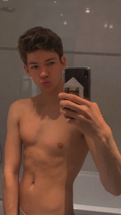 Watch Liam Holland ⭐ pride amsterdam? dm for collab's leaked NSFW photo on TwXstars