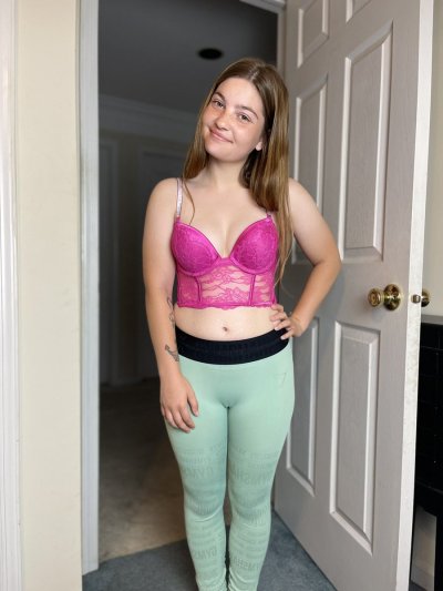 Watch Grace's leaked NSFW photo on TwXstars