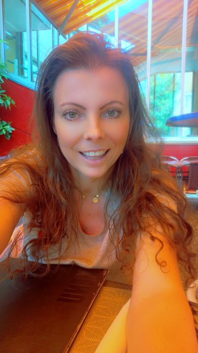 Watch Caroline Tosca's leaked NSFW photo on TwXstars