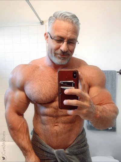 Watch Gym Stallions's leaked NSFW photo on TwXstars