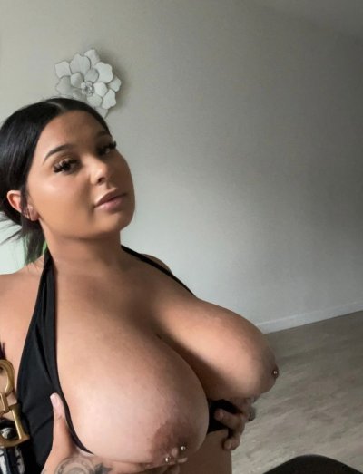 Watch lai's leaked NSFW photo on TwXstars