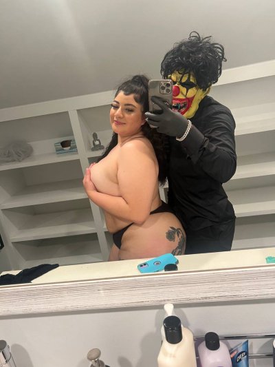 Watch Gibby 🤡's leaked NSFW photo on TwXstars
