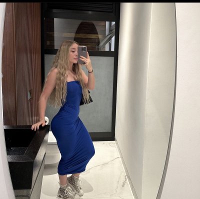 Watch M🦋G's leaked NSFW photo on TwXstars